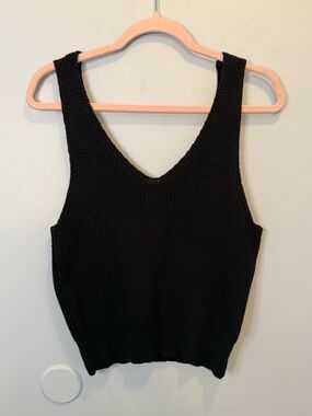 Pink Lily Black Knit V-Neck Tank Medium
